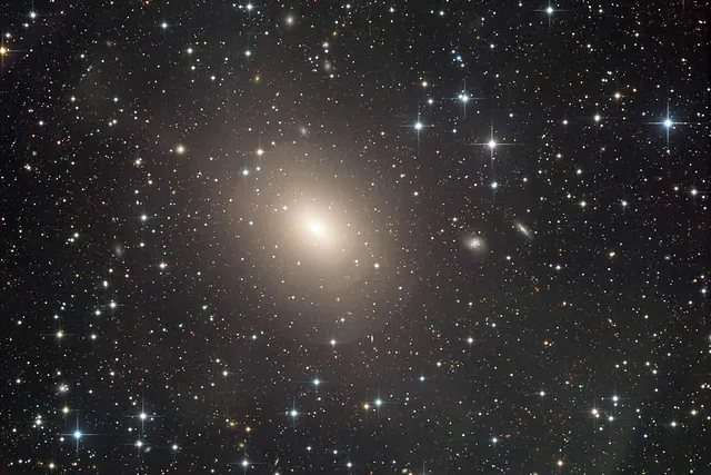 NGC 3923